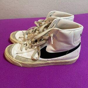 Women’s Nike Blazers size 8.5